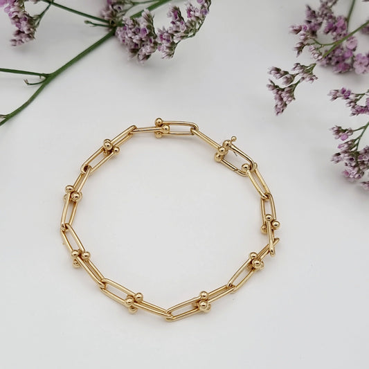 U Bracelet