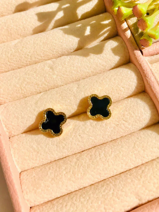 Clover Studs | Black