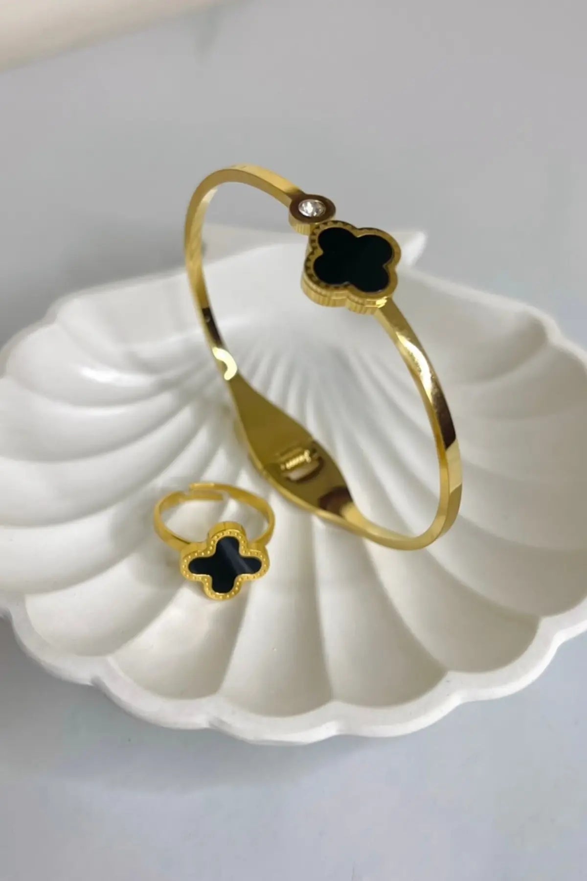 Clover Stone Bracelet & Ring