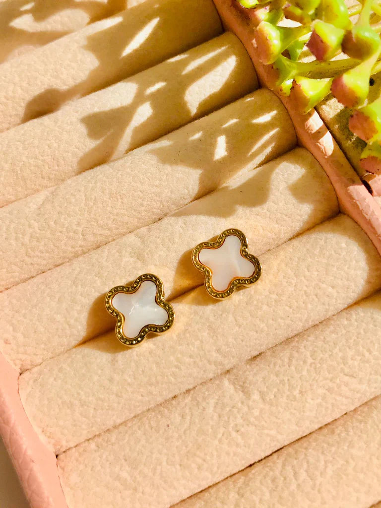 Clover Studs